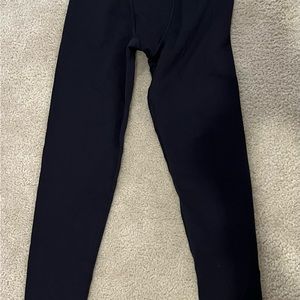 Boys brand new boys size L Under Armour base layer pants